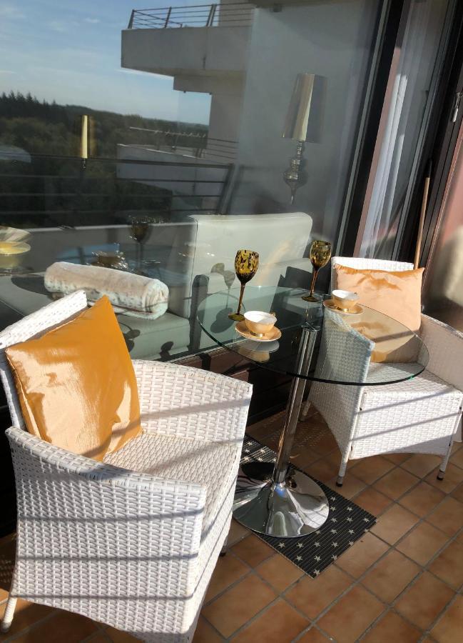 Tiffanys Ferienapartments In Der Privatresidenz Des Plaza Premium Hotel Timmendorfer Strand Exterior photo