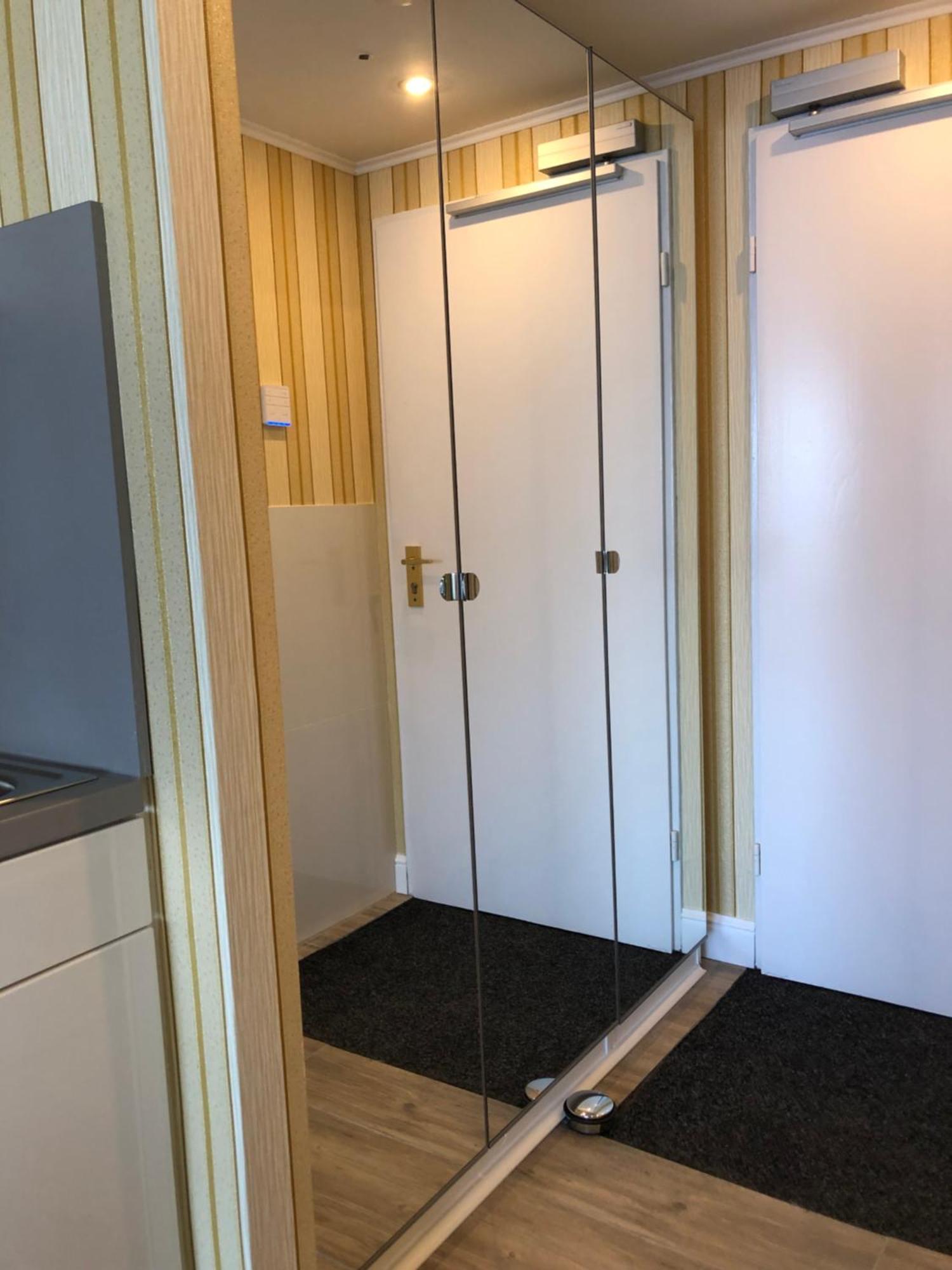 Tiffanys Ferienapartments In Der Privatresidenz Des Plaza Premium Hotel Timmendorfer Strand Exterior photo